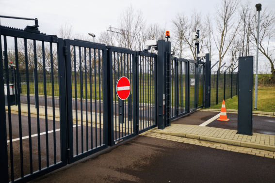 Commercial Fencing