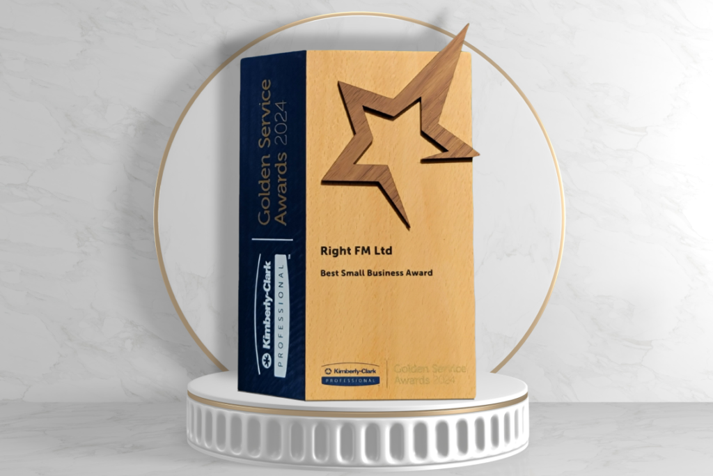 🏆 Right FM Wins Big at the Golden Service Awards!